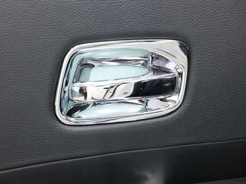 Used 2013 Rolls-Royce Ghost RWD image 95