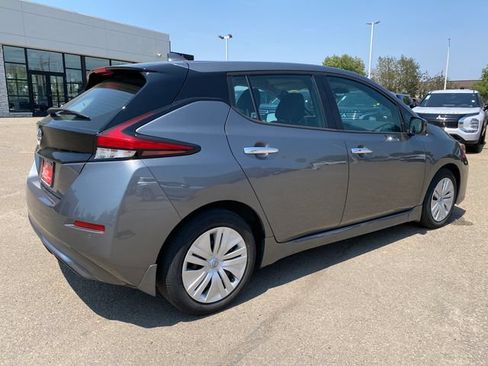 Certified 2025 Nissan Leaf S FWD image 5