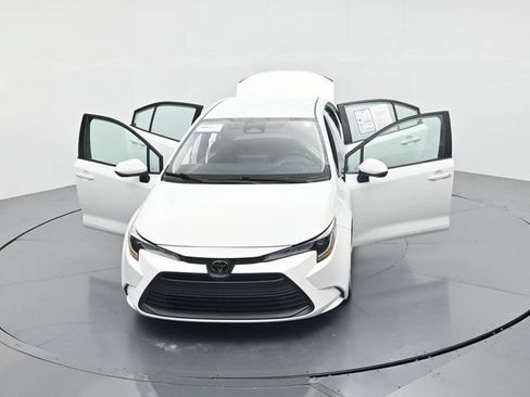Used 2024 Toyota Corolla LE FWD image 46