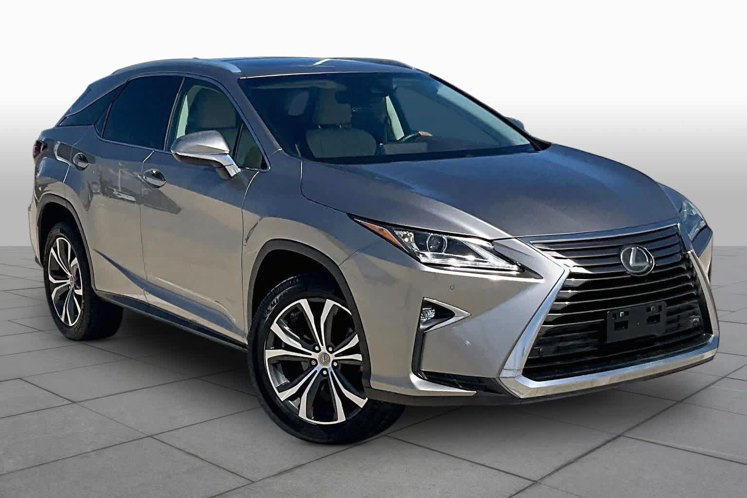 Used 2017 Lexus RX 350 FWD w/ Premium Package image 2
