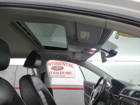 Used 2013 Volkswagen Passat 2.5 SEL Premium image 13