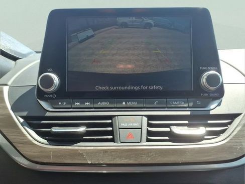 Used 2023 Nissan Altima 2.5 SV AWD/4WD image 19