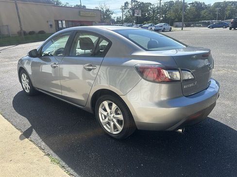 Used 2010 MAZDA MAZDA3 i Touring FWD image 7