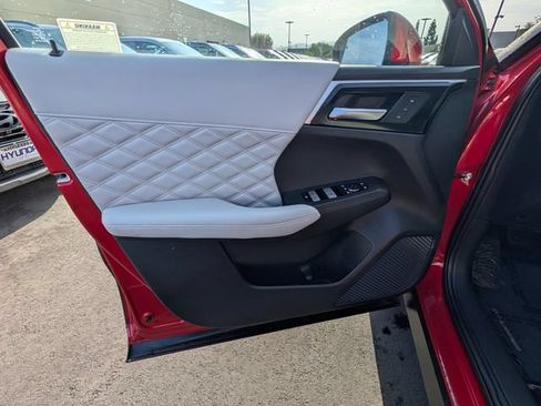 Used 2023 Mitsubishi Outlander SEL FWD image 17