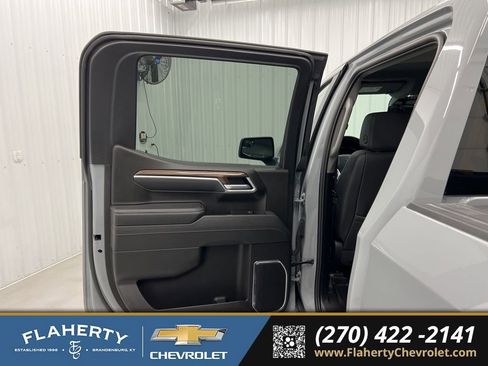 Used 2025 Chevrolet Silverado 1500 RST w/ Convenience Package II image 10