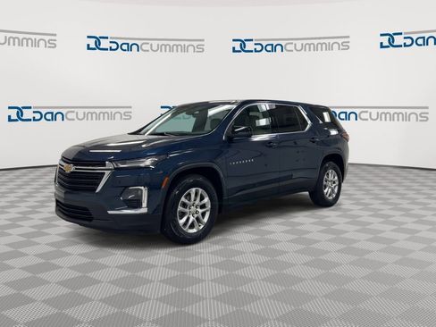 Used 2022 Chevrolet Traverse LS AWD/4WD image 4