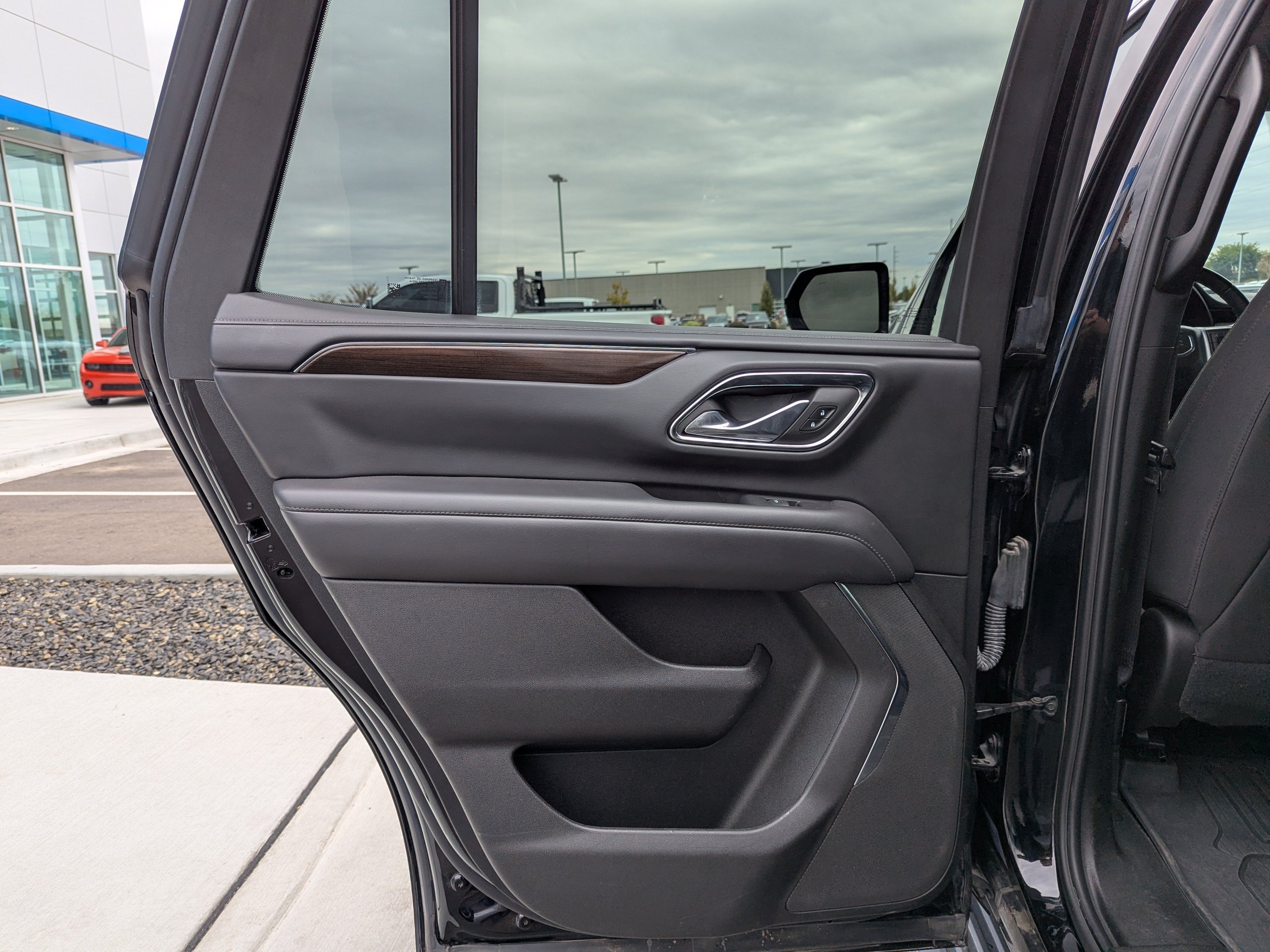 Certified 2023 GMC Yukon SLE w/ Gmc Pro Safety Plus Package AWD/4WD image 30