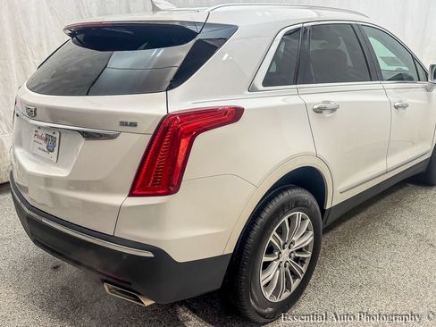 Used 2017 Cadillac XT5 Luxury w/ Driver Awareness Package AWD/4WD image 7
