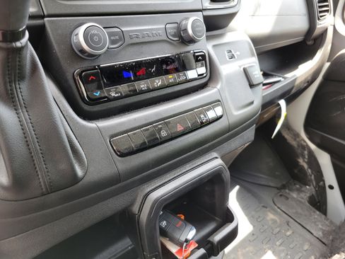 Used 2025 RAM ProMaster 3500 FWD image 25
