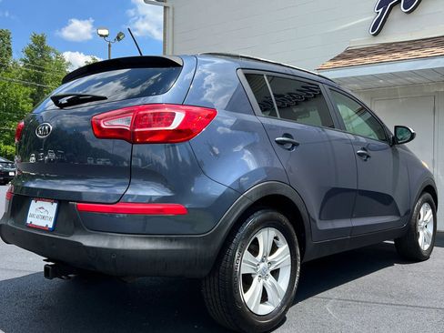 Used 2011 Kia Sportage LX w/ Convenience Pkg image 9