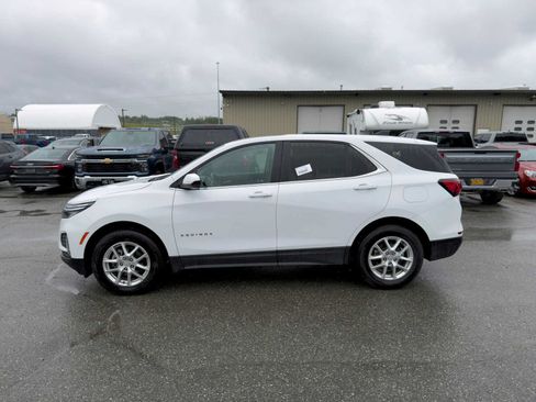 Certified 2024 Chevrolet Equinox LT AWD/4WD image 2