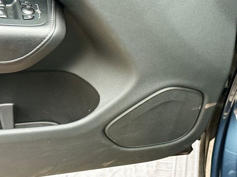 Used 2023 Volvo XC60 B5 Ultimate w/ Protection Package Premier image 20