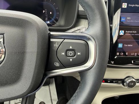 Certified 2023 Volvo XC40 B5 Plus w/ Protection Package Premier AWD/4WD image 13