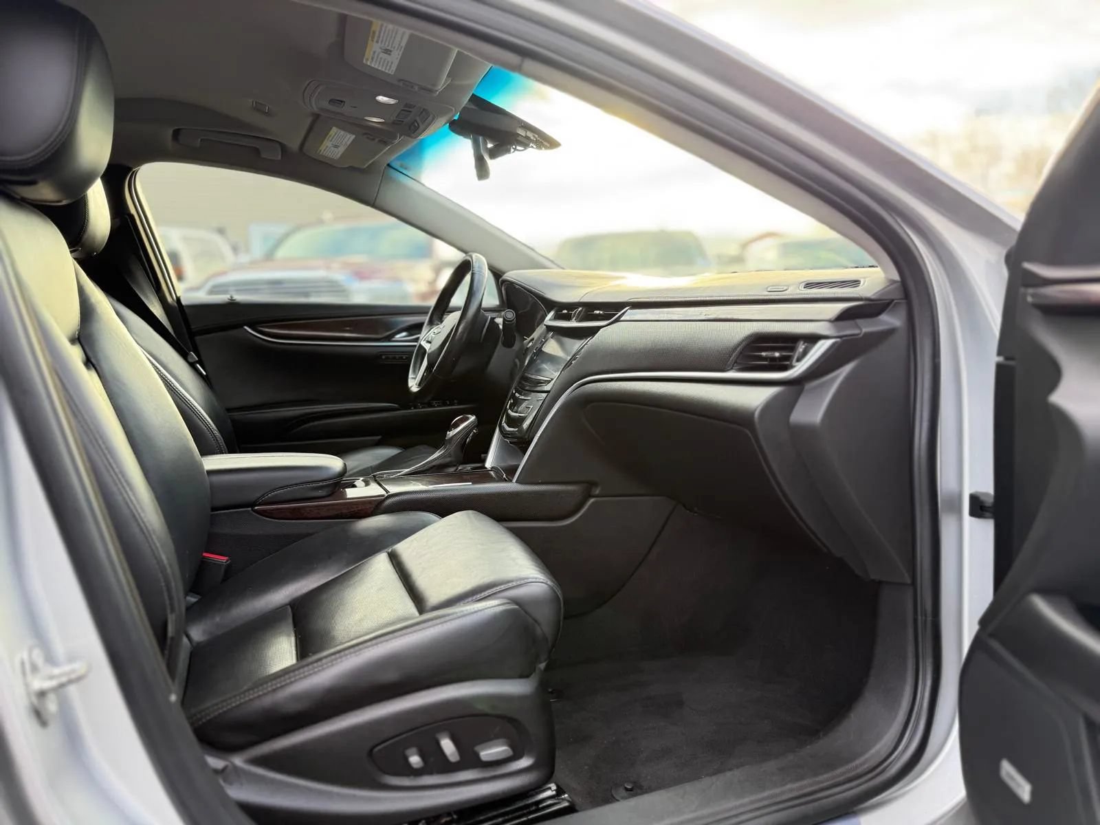 Used 2016 Cadillac XTS Luxury FWD image 11