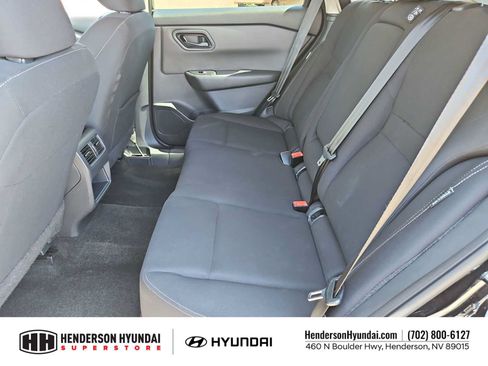 Used 2024 Nissan Rogue S FWD image 19