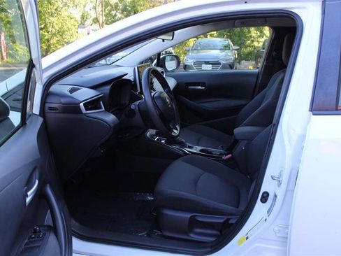 Used 2021 Toyota Corolla LE FWD image 10