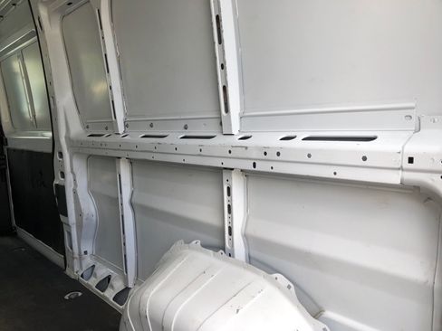 Used 2025 RAM ProMaster 2500 w/ Convenience Group FWD image 21