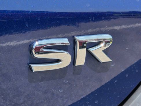 Used 2020 Nissan Kicks SR FWD image 4