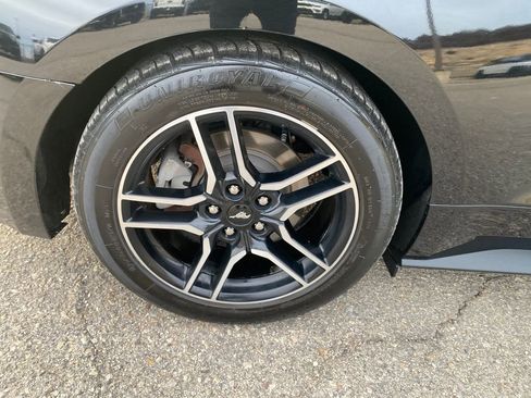 Used 2016 Ford Mustang Coupe image 27