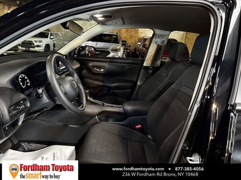 Used 2024 Honda HR-V LX image 17