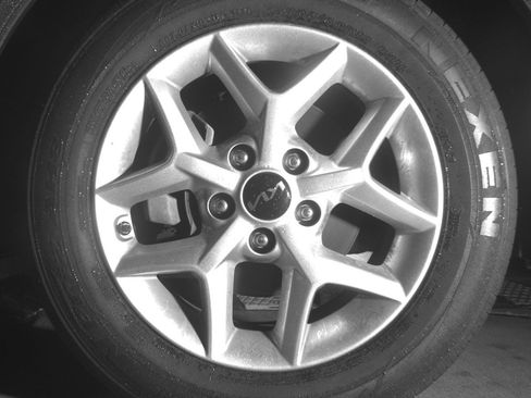 Used 2025 Kia Soul LX w/ LX Technology Package image 12