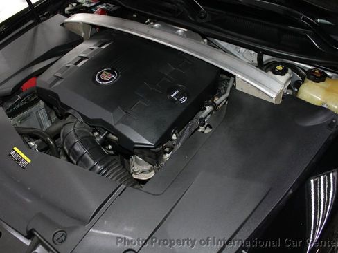 Used 2010 Cadillac STS w/ Performance Handling Package image 32