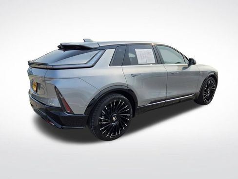 Used 2025 Cadillac Lyriq Sport RWD image 3