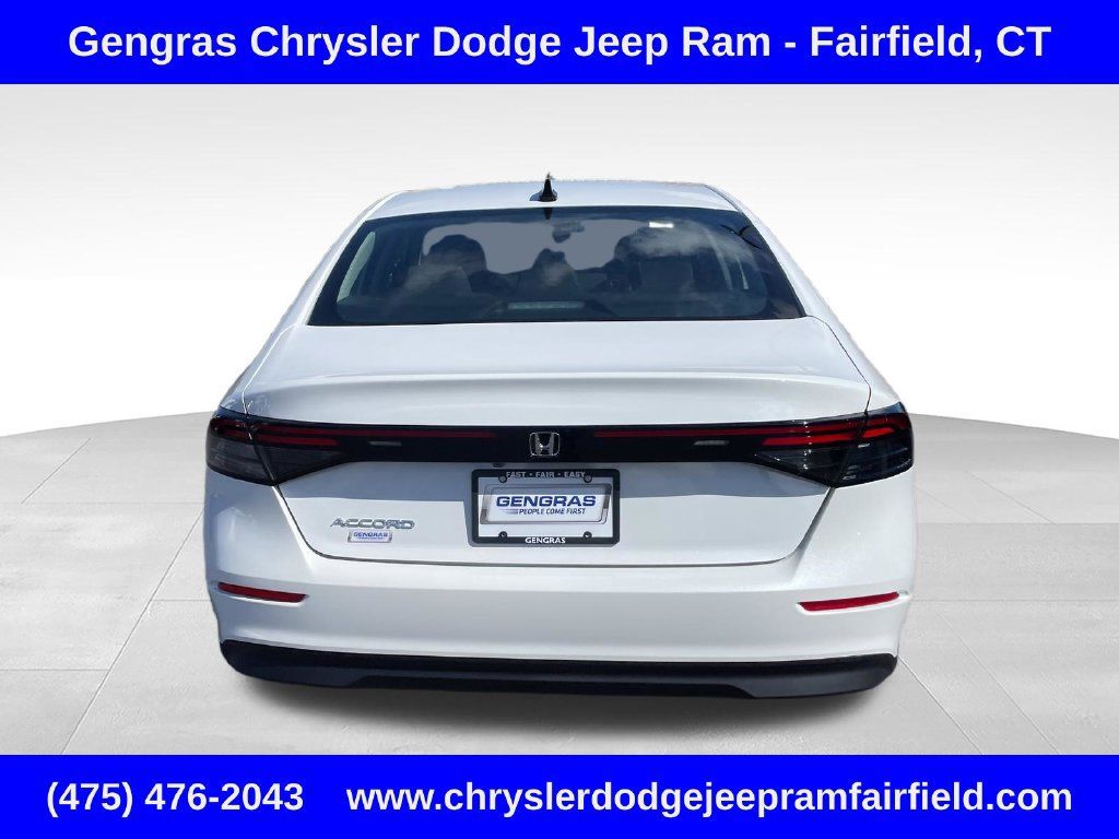 Used 2026 Honda Accord SE image 6