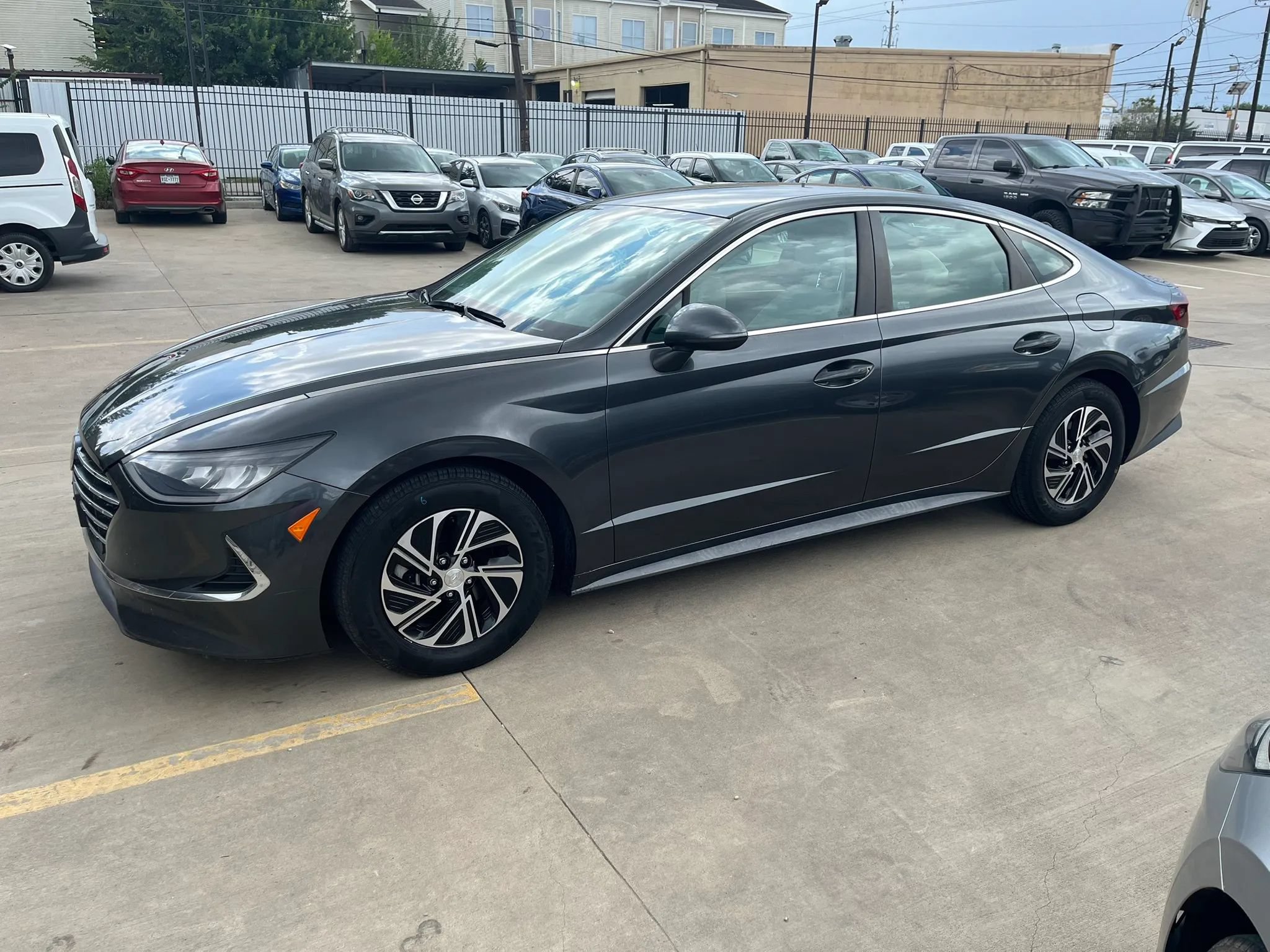 Used 2021 Hyundai Sonata Blue FWD image 3
