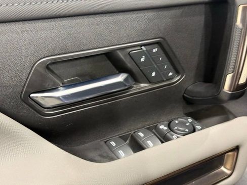 Used 2024 GMC Hummer EV 2X w/ LPO, Illumination Package image 18