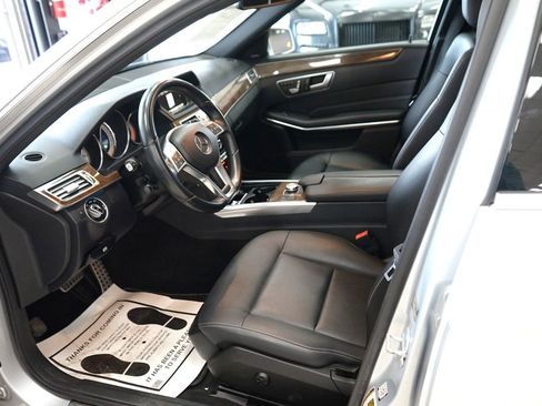 Used 2014 Mercedes-Benz E 350 4MATIC Sedan image 27