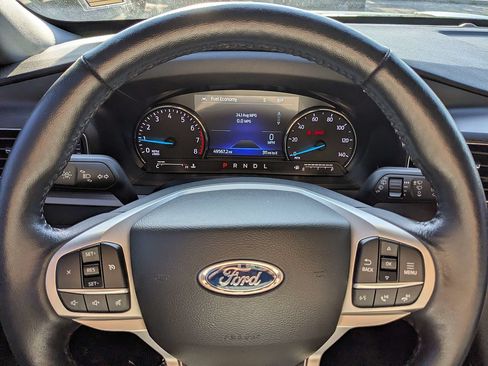 Used 2022 Ford Explorer XLT w/ Equipment Group 202A RWD image 29