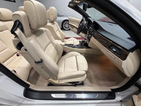 Used 2010 BMW 328i Convertible RWD image 31