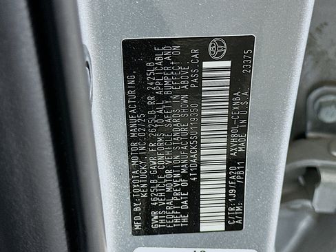 Used 2025 Toyota Camry LE image 12