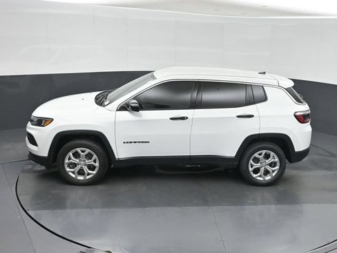 Used 2025 Jeep Compass Sport AWD/4WD image 35