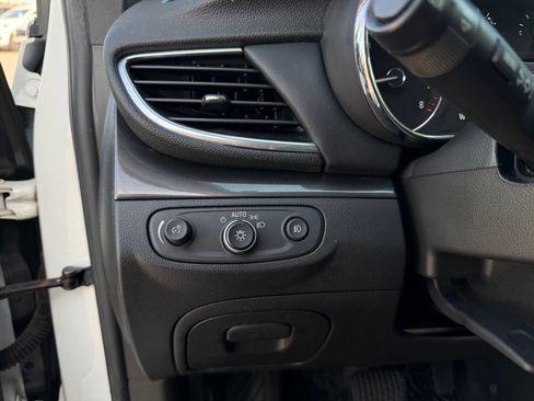Used 2018 Buick Encore Essence FWD image 14