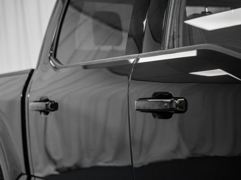 Certified 2023 Ford F150 Lariat w/ Equipment Group 502A High image 19