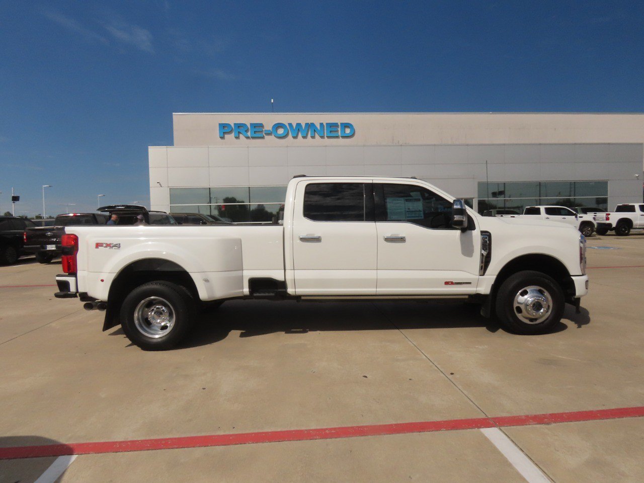 Used 2024 Ford F350 Limited w/ FX4 Off-Road Package AWD/4WD image 10