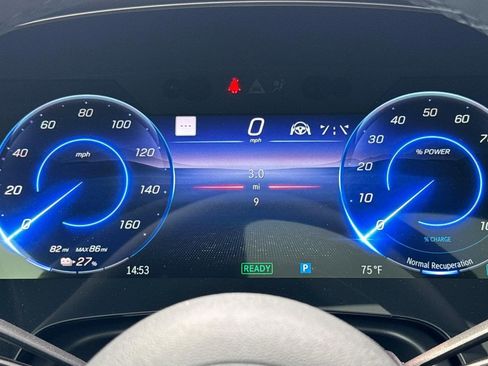 New 2026 Mercedes-Benz EQS 550 4MATIC SUV image 18