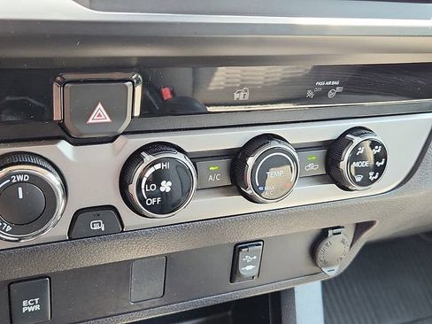 Used 2018 Toyota Tacoma SR w/ SR Convenience Package AWD/4WD image 15