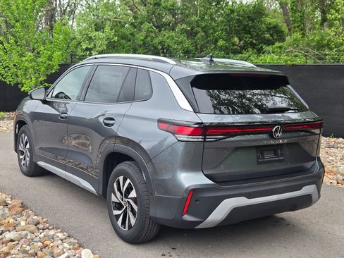 New 2026 Volkswagen Tiguan S FWD image 3