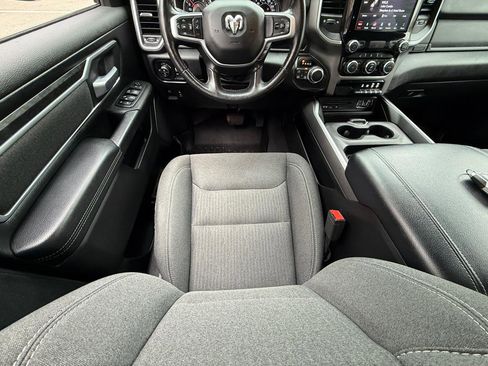 Used 2019 RAM 1500 Big Horn AWD/4WD image 14