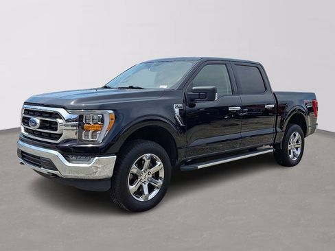 Certified 2022 Ford F150 XLT w/ Equipment Group 302A High AWD/4WD image 3