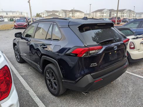 Used 2024 Toyota RAV4 XLE Premium w/ Weather Package image 20