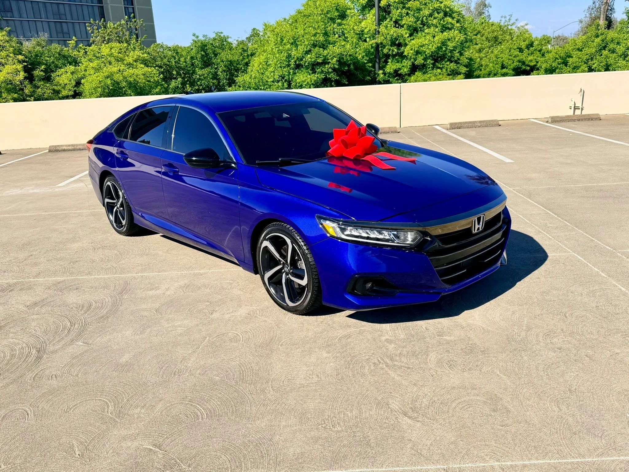 Used 2021 Honda Accord Sport image 4