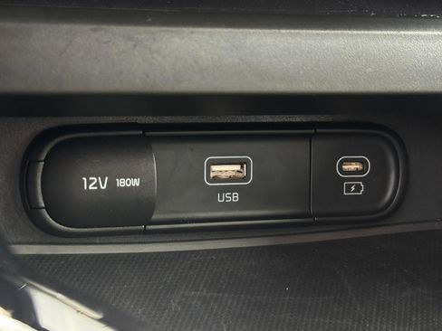 Used 2023 Kia Soul GT-Line image 17