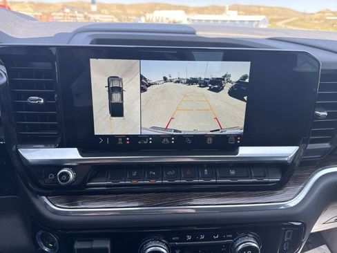 Used 2024 GMC Sierra 3500 SLE image 10