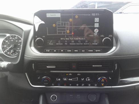 Used 2023 Nissan Rogue SL w/ SL Premium Package AWD/4WD image 17