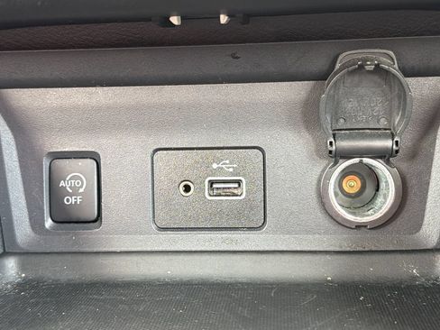 Used 2024 Nissan Sentra S FWD image 7