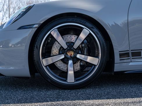 Certified 2024 Porsche 911 Carrera 4S image 11